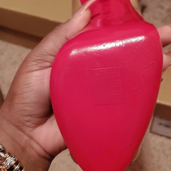 Christian Louboutin red bottom pumps - Picture 5 of 7